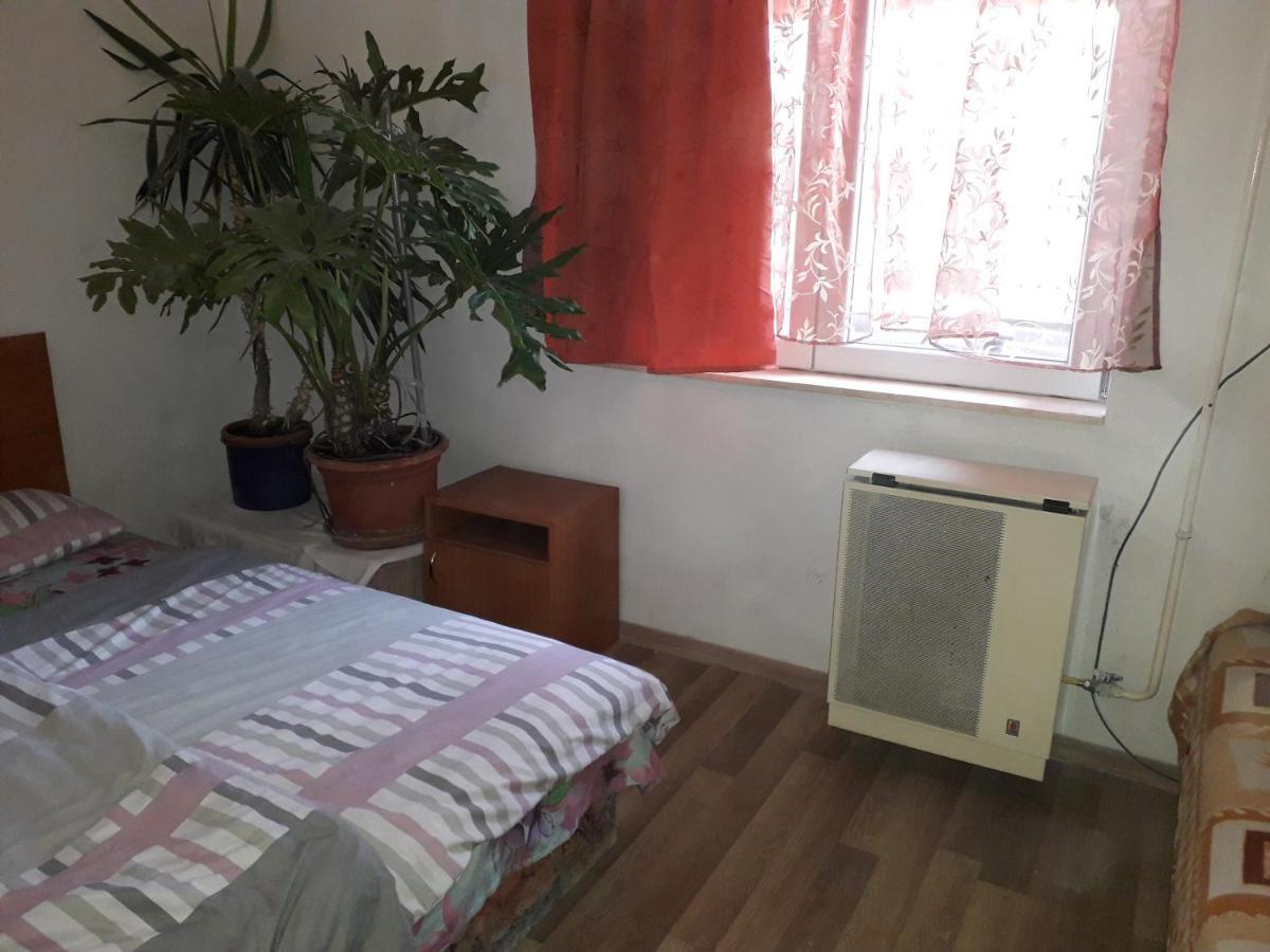 Napsugar Apartmanhaz Balatonlelle Exteriör bild