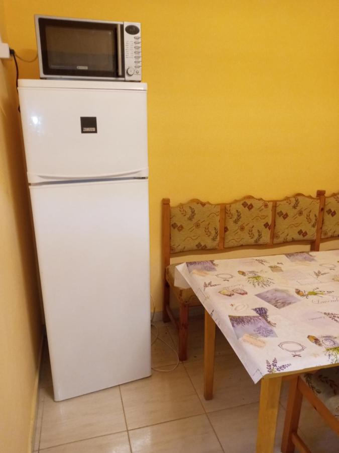 Napsugar Apartmanhaz Balatonlelle Exteriör bild