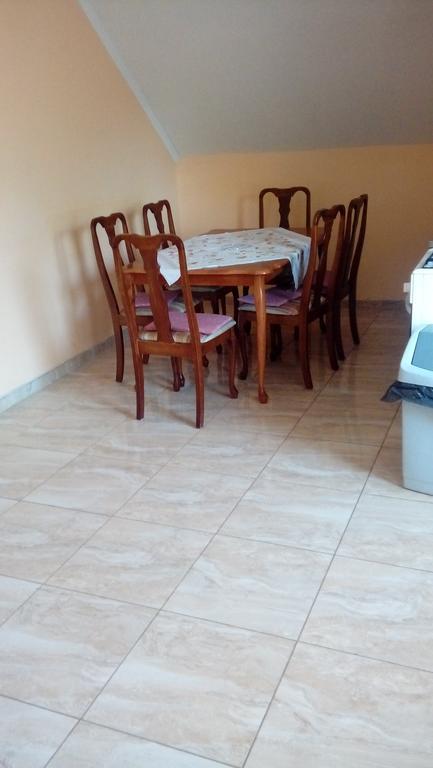 Napsugar Apartmanhaz Balatonlelle Exteriör bild