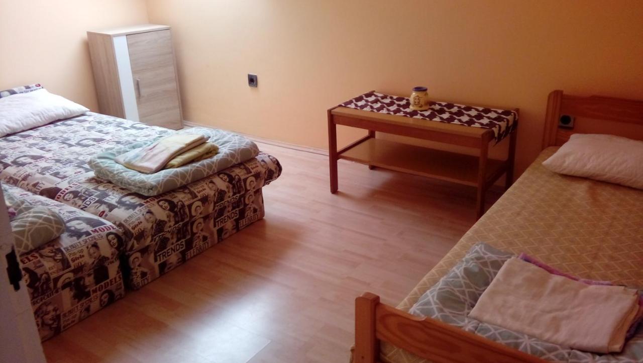 Napsugar Apartmanhaz Balatonlelle Exteriör bild